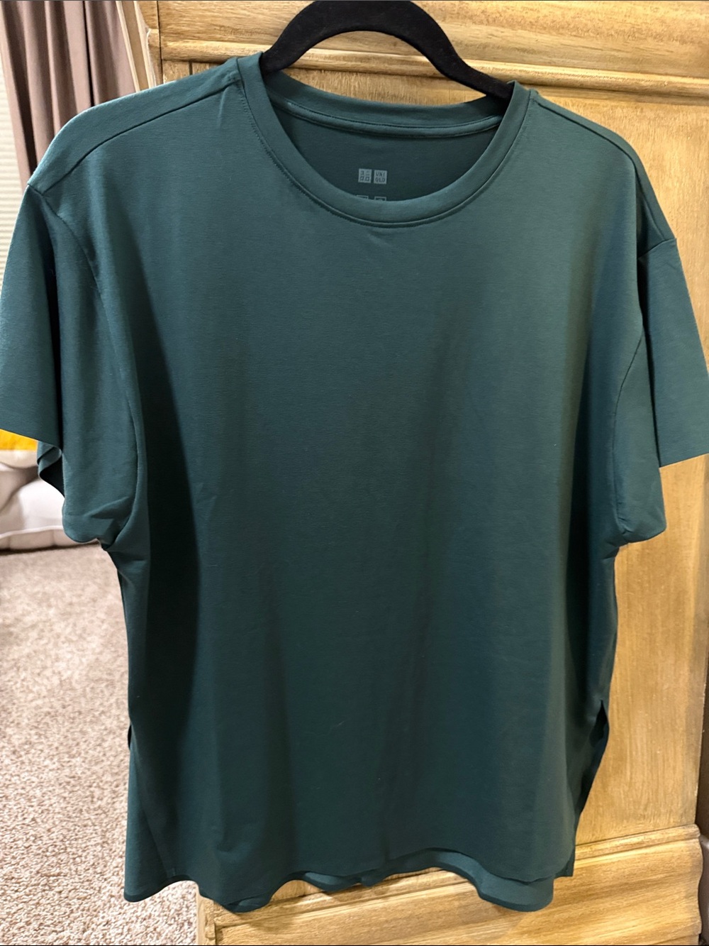 Uniqlo AIRism T shirt XS